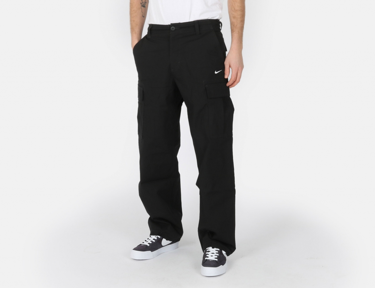 Nike SB Kearny Cargo Pant - Black / White