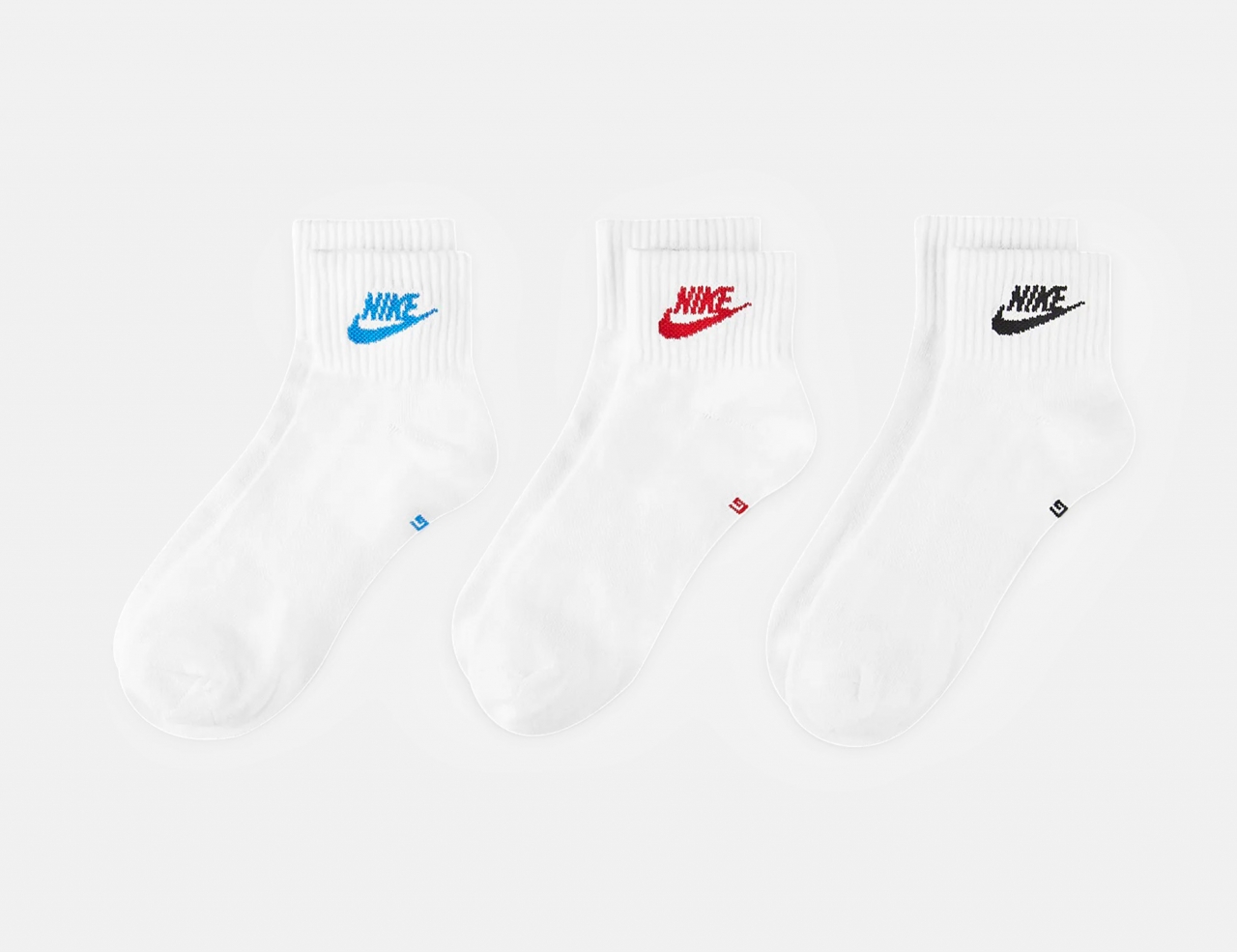 Nike SB Essentials Ess A Socks 3-Pair - White / Red