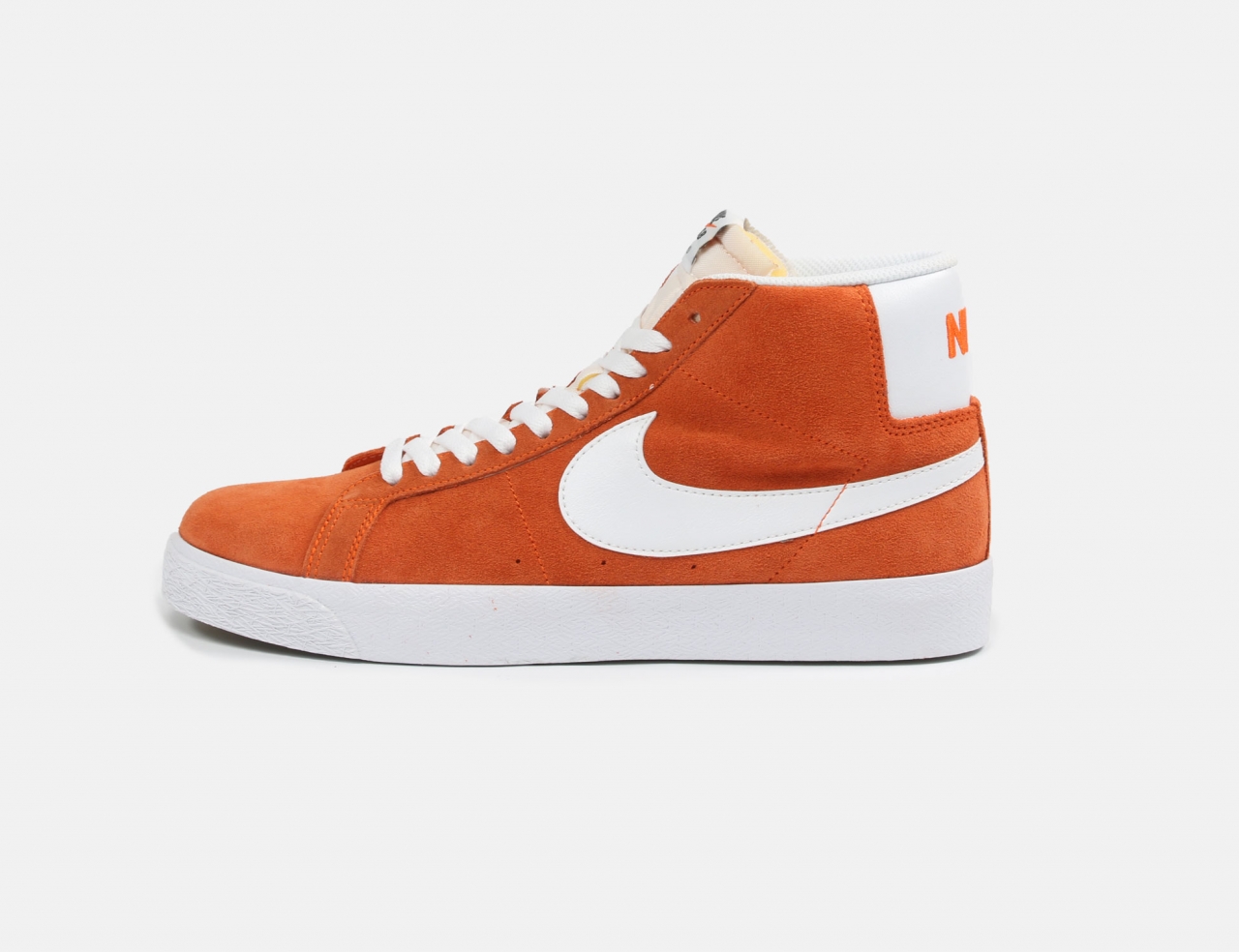 Nike SB Zoom Blazer Mid Sneaker - Safety Orange / White