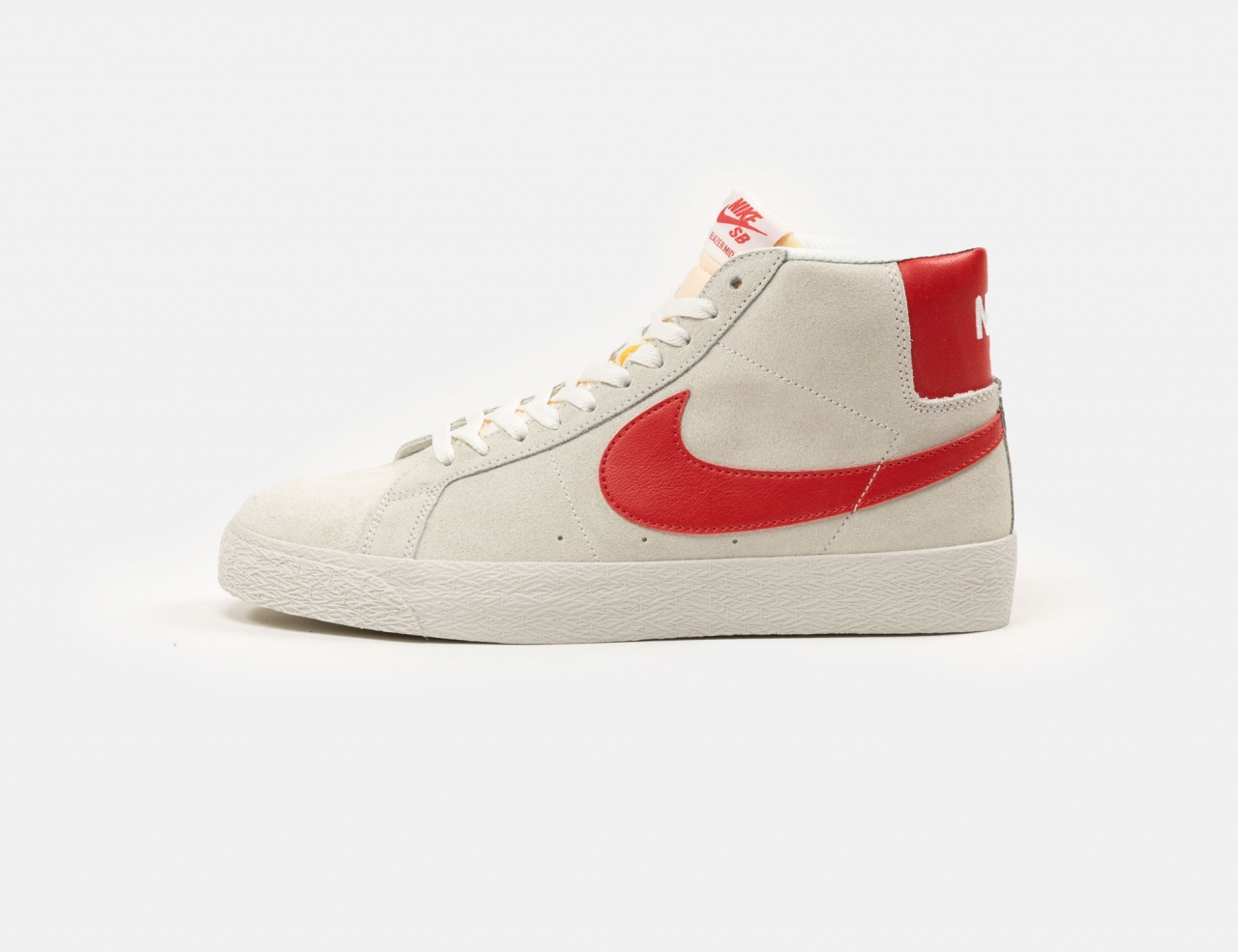 Nike SB Zoom Blazer Mid Sneaker - White / Red
