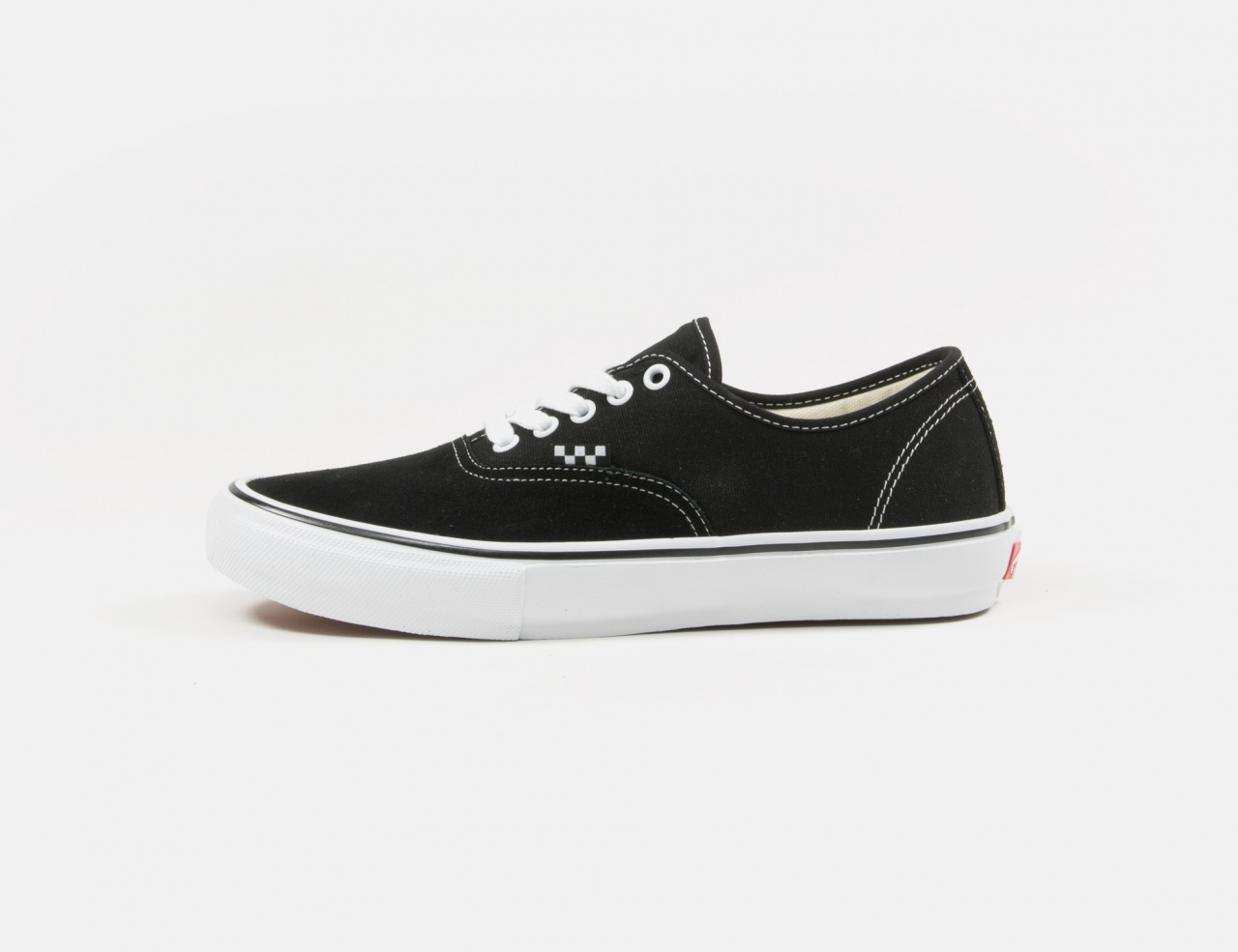 VANS Skate Authentic Sneaker - Black / White